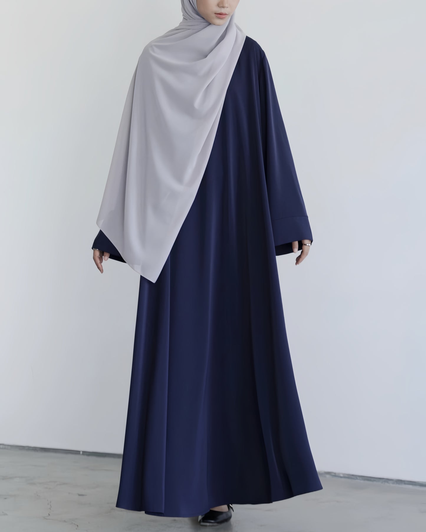 Essential Flow Abaya