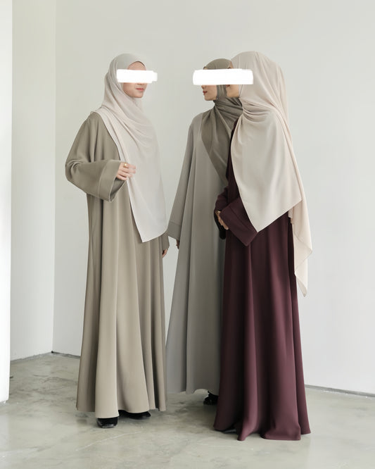 Essential Flow Abaya